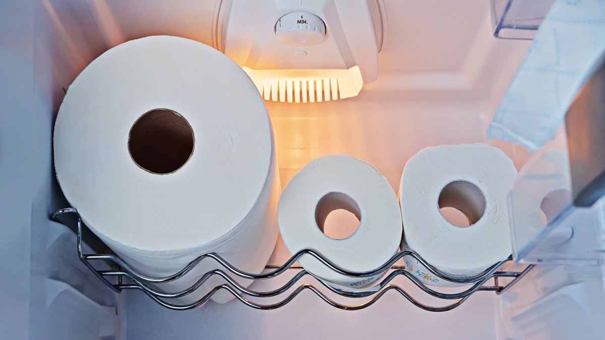 Ontdek hoe een simpele rol toiletpapier de energie van je koelkast kan optimaliseren