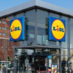Deze Lidl-tafel transformeert je buitenruimte voor minder dan 12€ en maakt indruk voor de zomer