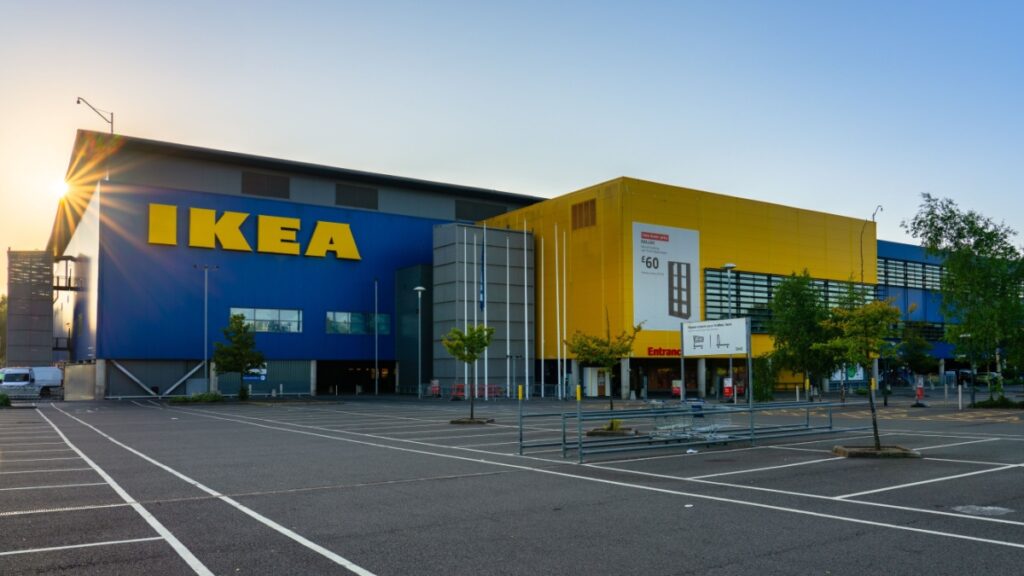 IKEA onthult een geweldige alternatieve oplossing van 4 euro die al een succes is en concurreert met klassieke muggenramen