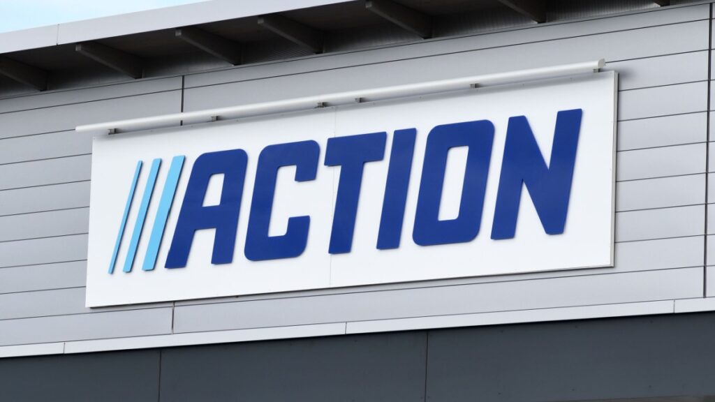 Action biedt een accessoire aan voor 6 € dat reizigers zal verrassen: praktisch en slim, waarmee je in een oogwenk je bagage en sleutels terugvindt
