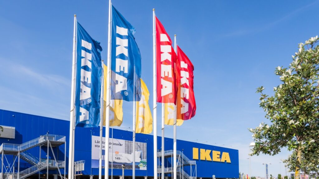 IKEA revolutioneert je zomernachten met een innovatiekussen tegen de hitte